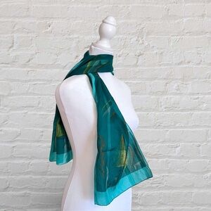 Vintage Green Dotted Texture Patterned Rectangular Scarf